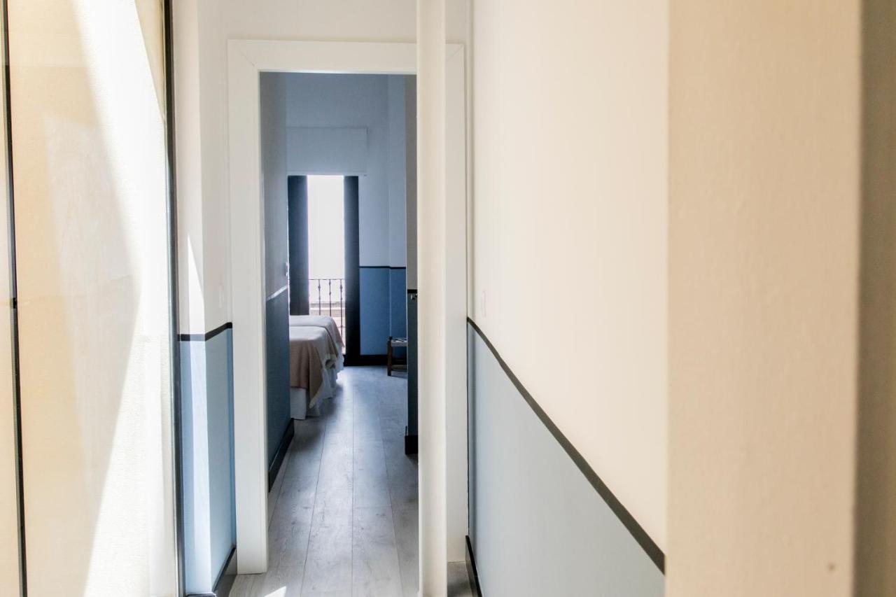 Pasaje Zamora Apartamentos Seville Exterior photo